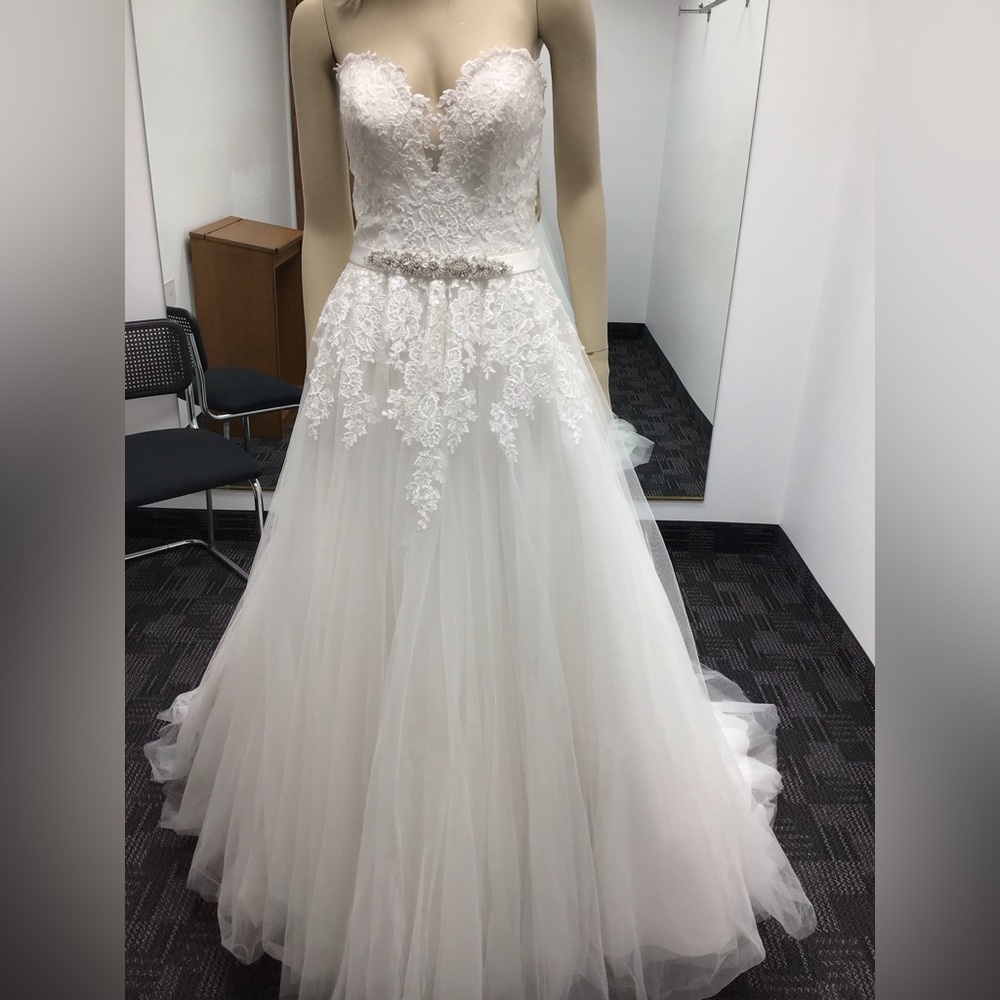 Mary’s Bridal strapless wedding gown #6541 Lace bodice - tulle skirt - Ivory
